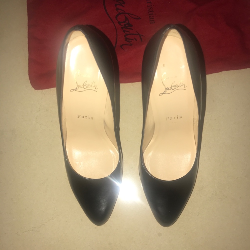 Christian Louboutin Classic Simple Pump 8.5 - Picture 4 of 16